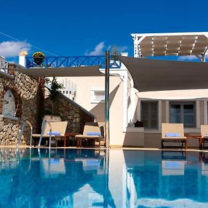 Hotel Thira